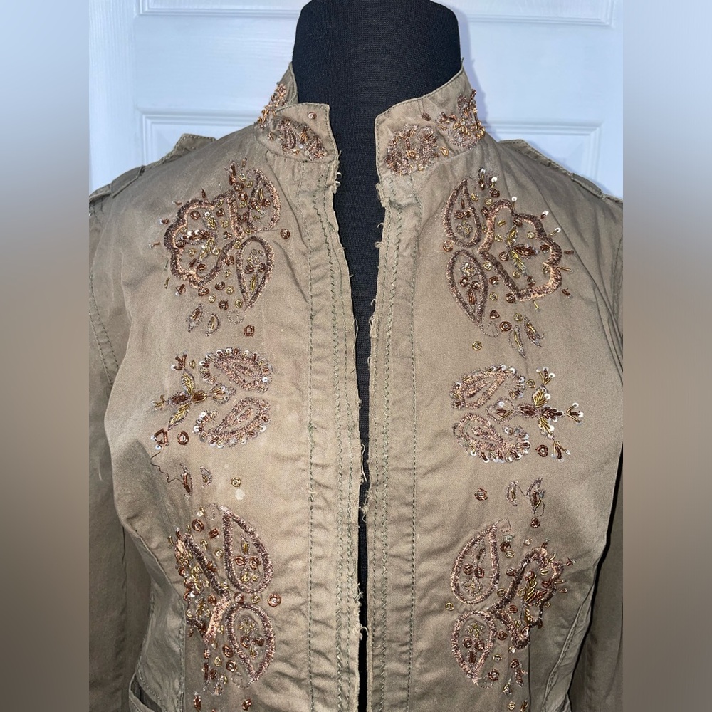 Zara TRF green jacket with embroidery / sequins, size EU L - Picture 7 of 8